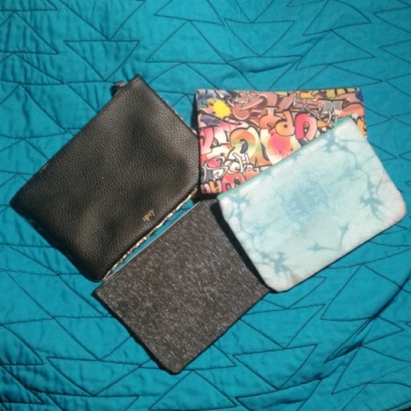 Ipsy Cosmetic 4 pack bundle - Picture 2 of 4